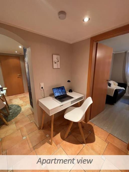 Souterrain-apartment Mit Privater Sauna Apartment Duisburg